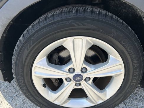 Used 2015 Ford Escape S FWD image 6