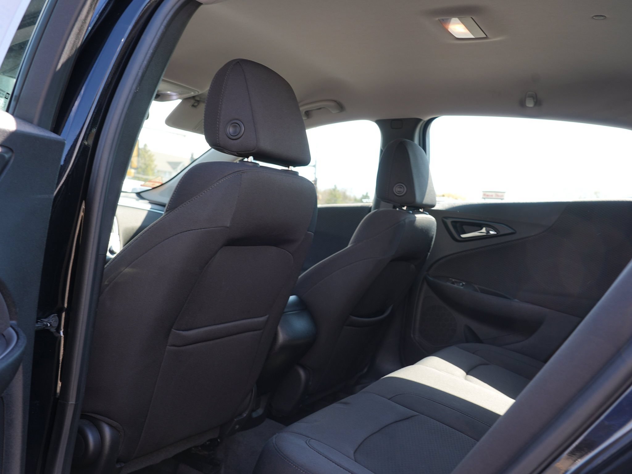 Used 2020 Chevrolet Malibu LS FWD image 19