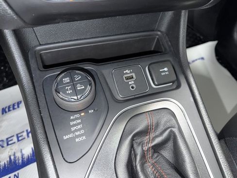 Used 2022 Jeep Cherokee Trailhawk w/ Premium Leather Package image 23