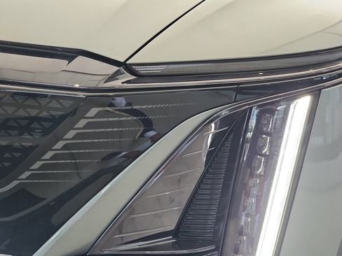 New 2026 Cadillac Lyriq V AWD/4WD image 31