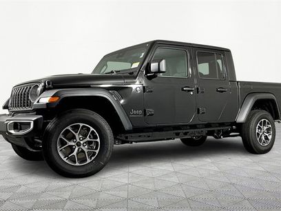 New 2025 Jeep Gladiator Sport
