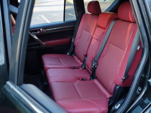 Used 2022 Lexus GX 460 Premium image 23