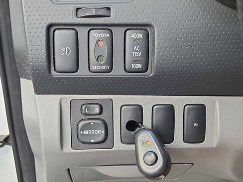 Used 2007 Toyota Tacoma PreRunner RWD image 22