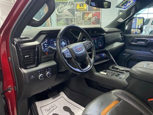Used 2024 GMC Sierra 2500 AT4 AWD/4WD image 12