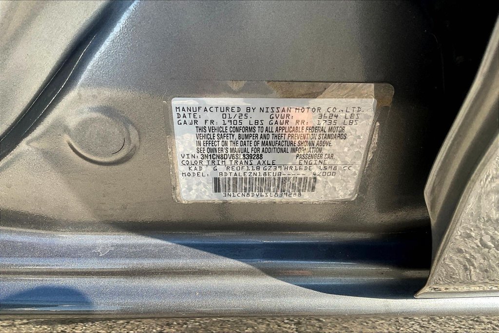 Used 2025 Nissan Versa S FWD image 19