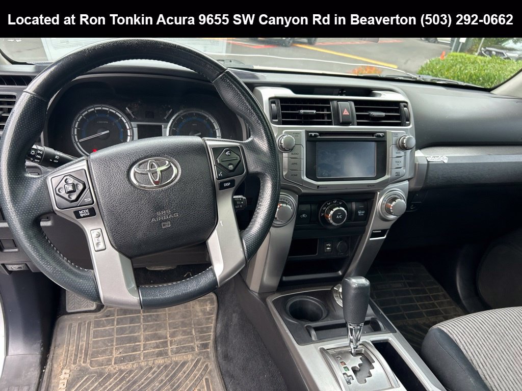 Used 2015 Toyota 4Runner SR5 AWD/4WD image 9