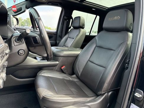 Used 2021 Chevrolet Tahoe High Country w/ Premium Package AWD/4WD image 11