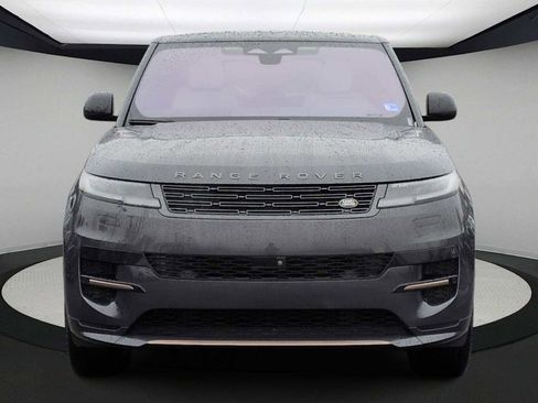 Used 2023 Land Rover Range Rover Sport SE Dynamic AWD/4WD image 3