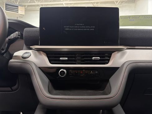 New 2026 Ford Explorer Active w/ Active Comfort Package RWD image 22