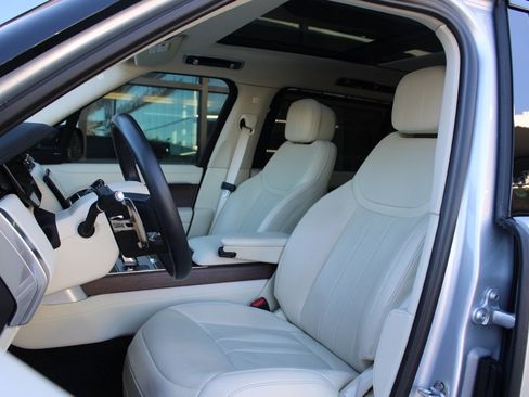 Certified 2024 Land Rover Range Rover Long Wheelbase SE image 6