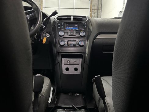 Used 2018 Ford Explorer 4WD Police Interceptor image 19