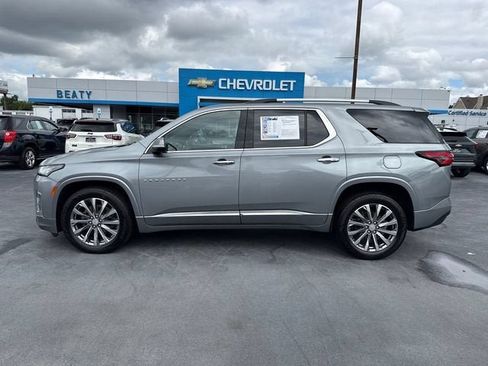 Used 2023 Chevrolet Traverse Premier AWD/4WD image 6