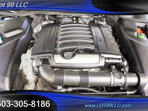 Used 2017 Porsche Cayenne Platinum Edition AWD/4WD image 19