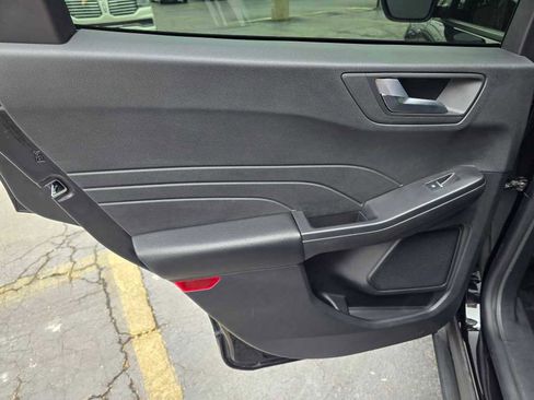 Used 2024 Ford Escape ST-Line w/ Tech Pack #1 image 19