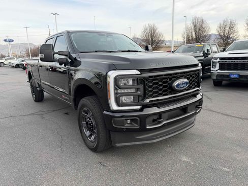 Used 2024 Ford F350 Lariat w/ Lariat Ultimate Package image 11