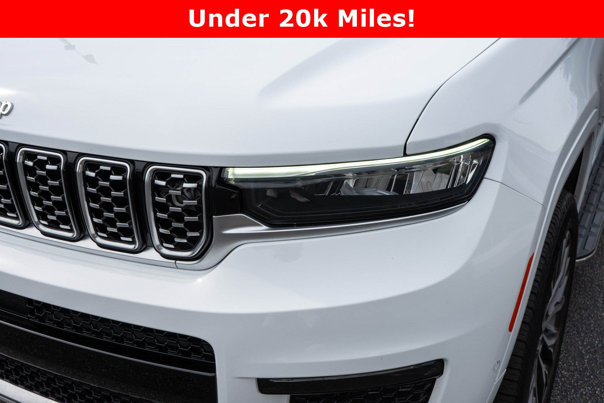 Used 2024 Jeep Grand Cherokee L Summit AWD/4WD image 9