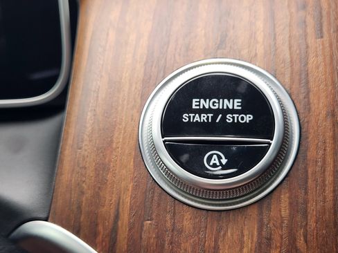 Certified 2025 Mercedes-Benz GLC 300 4MATIC image 22