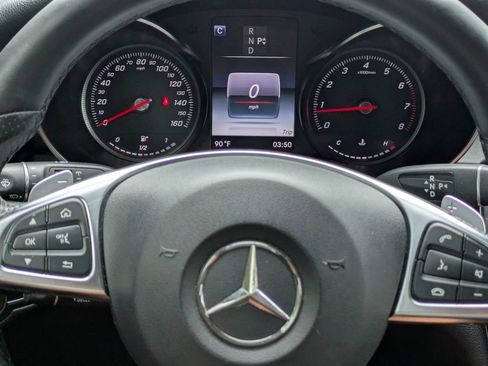 Used 2019 Mercedes-Benz GLC 300 image 29
