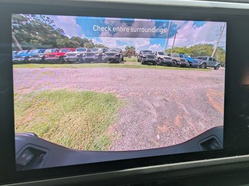 New 2025 Jeep Gladiator Sport image 18