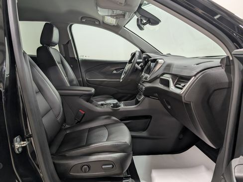 Used 2022 GMC Terrain SLT w/ Tech Package image 18