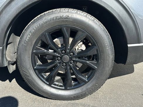 Certified 2021 Ford Explorer XLT w/ Equipment Group 202A image 8