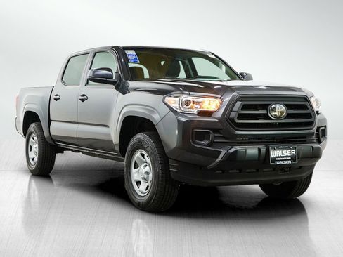Used 2022 Toyota Tacoma SR image 7