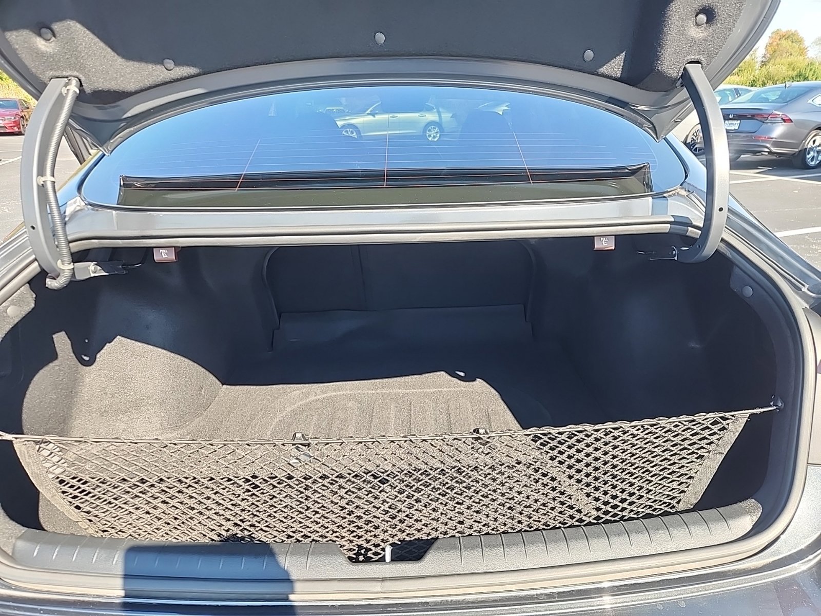 Used 2022 Hyundai Sonata Limited w/ Preferred Accessory Package FWD image 40