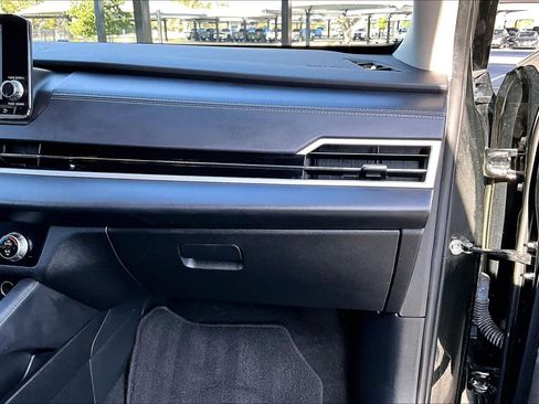 Used 2023 Mitsubishi Outlander ES image 18