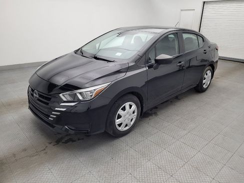 Used 2023 Nissan Versa S w/ Trunk Package image 2