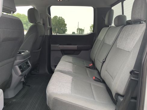Certified 2025 Ford F250 XLT AWD/4WD image 12