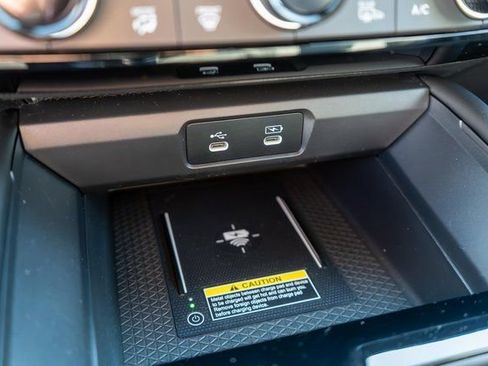 Used 2023 Honda Accord Touring image 34