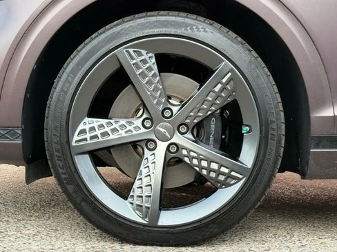 Used 2022 Genesis GV70 3.5T Sport w/ Sport Prestige Package image 29