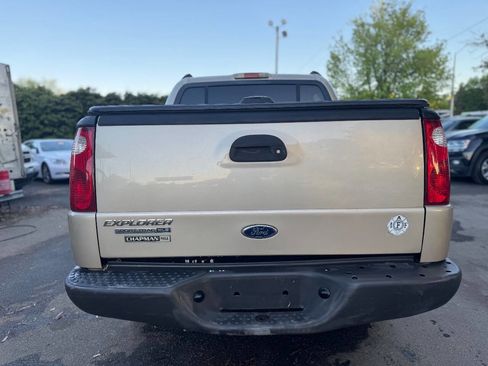 Used 2005 Ford Explorer Sport Trac XLT image 8