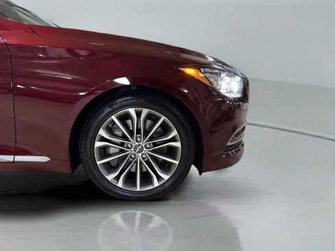 Used 2015 Hyundai Genesis 3.8 w/ Option Group 03 image 32