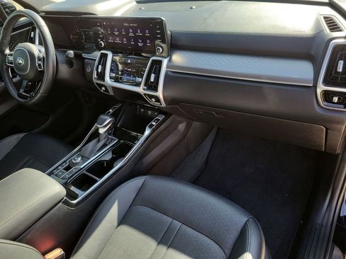 Used 2021 Kia Sorento SX image 29