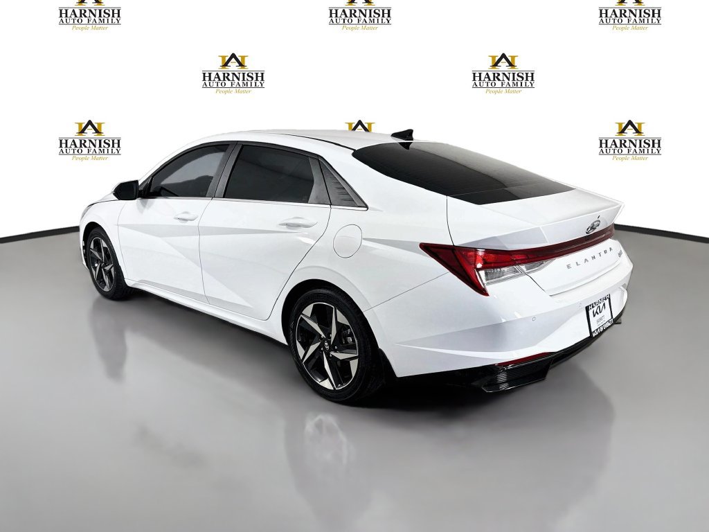 Used 2023 Hyundai Elantra Limited FWD image 5