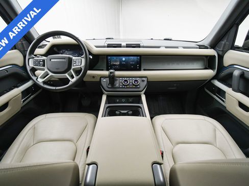 Used 2024 Land Rover Defender 110 S image 12
