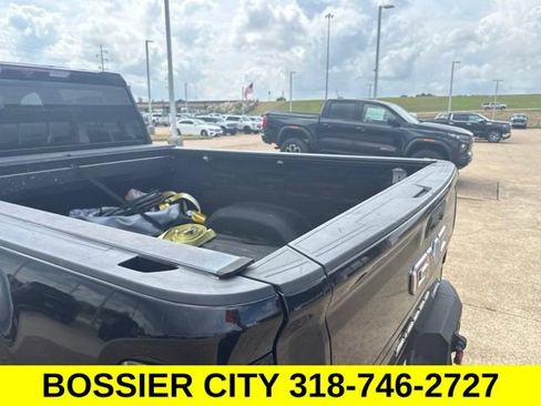Certified 2022 GMC Sierra 2500 AT4 w/ Gooseneck/5TH Wheel Package AWD/4WD image 8