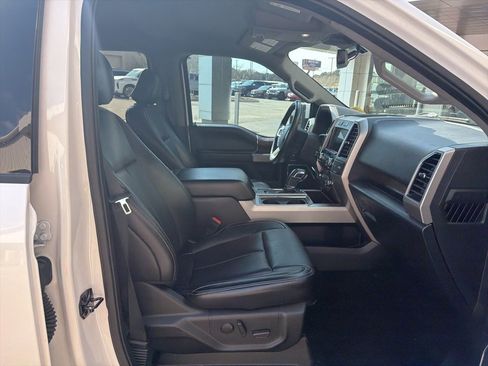 Used 2019 Ford F150 Lariat w/ FX4 Off-Road Package image 11