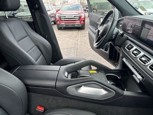 Used 2025 Mercedes-Benz GLE 350 4MATIC image 13