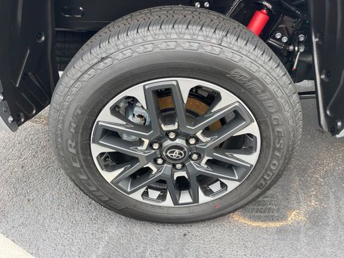 New 2026 Toyota Tundra Limited AWD/4WD image 20