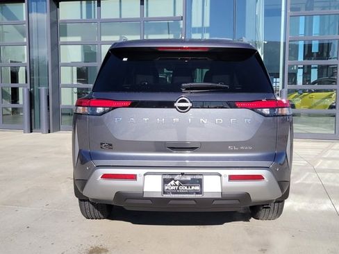 New 2025 Nissan Pathfinder SL image 10