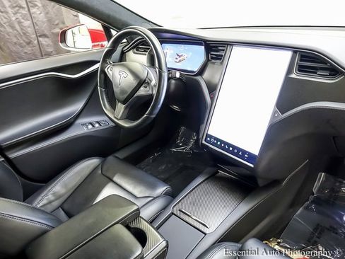 Used 2018 Tesla Model S 100D image 28