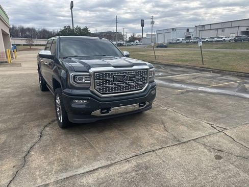 Used 2018 GMC Sierra 1500 Denali w/ Denali Ultimate Package image 2