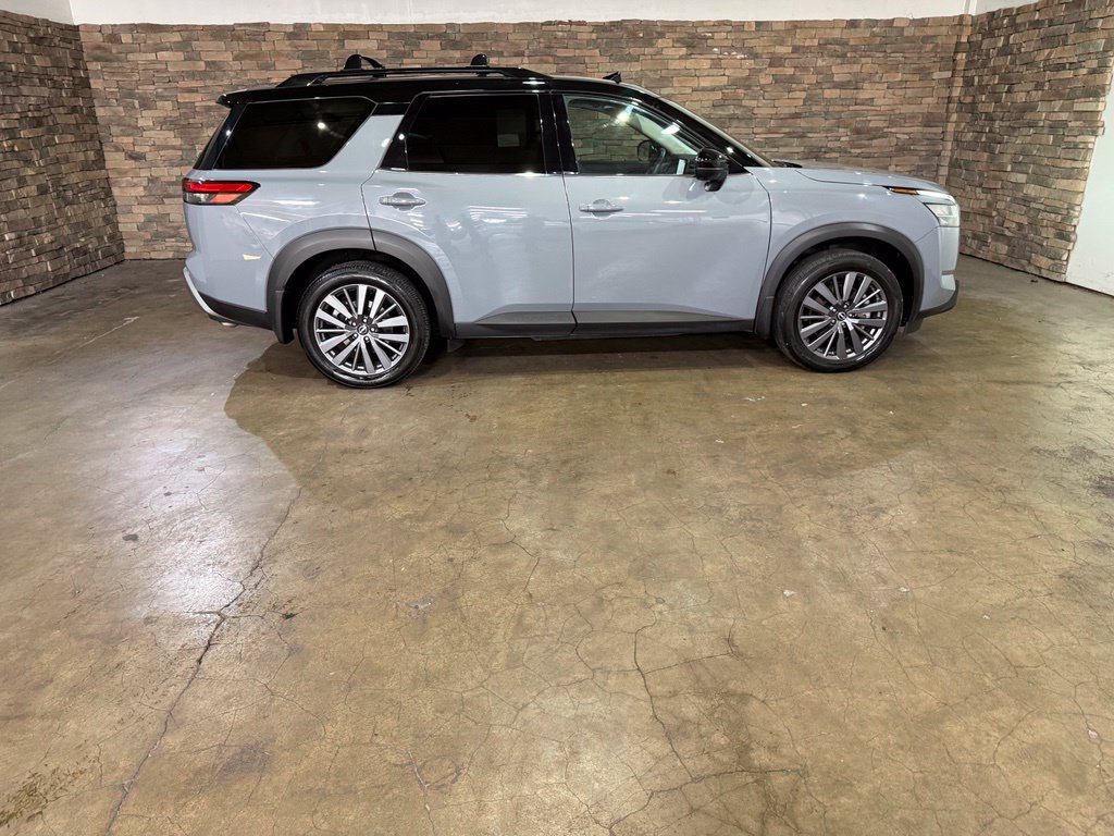 Certified 2024 Nissan Pathfinder SL w/ SL Premium Package AWD/4WD image 4