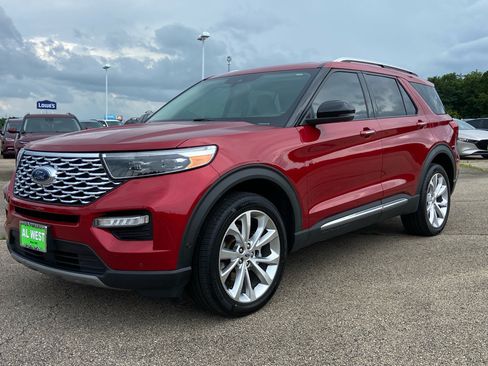 Used 2022 Ford Explorer Platinum w/ Equipment Group 601A AWD/4WD image 7