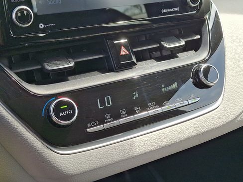 Certified 2022 Toyota Corolla LE image 16