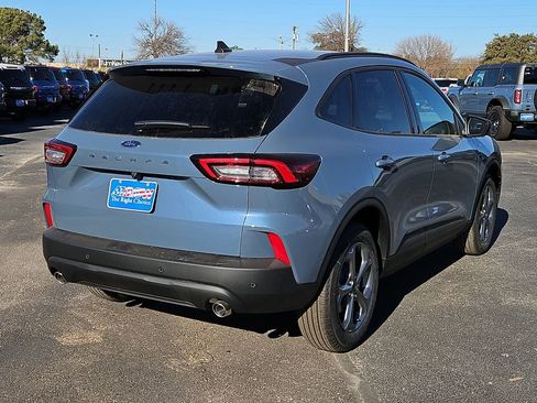 New 2026 Ford Escape ST-Line w/ Tech Pack #1 image 11