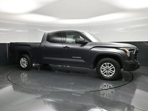 Used 2022 Toyota Tundra SR5 AWD/4WD image 3