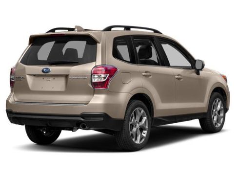 Used 2015 Subaru Forester 2.5i Limited AWD/4WD image 2